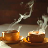 Pixwords L`immagine con calde, caffè, caffè, fumo, tazze Sergei Krasii - Dreamstime