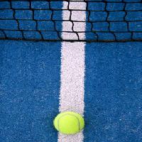 Pixwords L`immagine con di tennis, palla, rete, lo sport Maxriesgo - Dreamstime