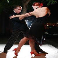 Pixwords L`immagine con ballo, uomo, donna, nero, vestire, palcoscenico, musica Konstantin Sutyagin - Dreamstime